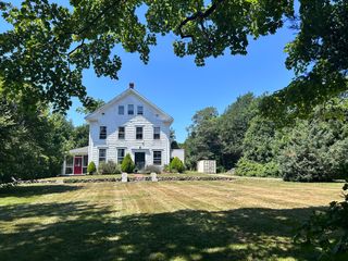 946 Route 6a, Dennis, MA 02638