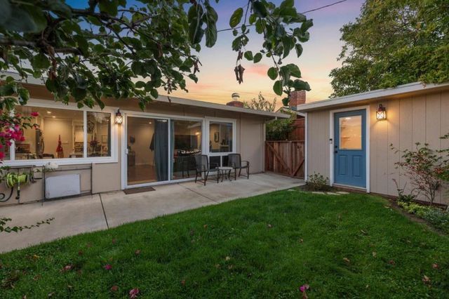 33423344 Los Prados Street, San Mateo, CA 94403