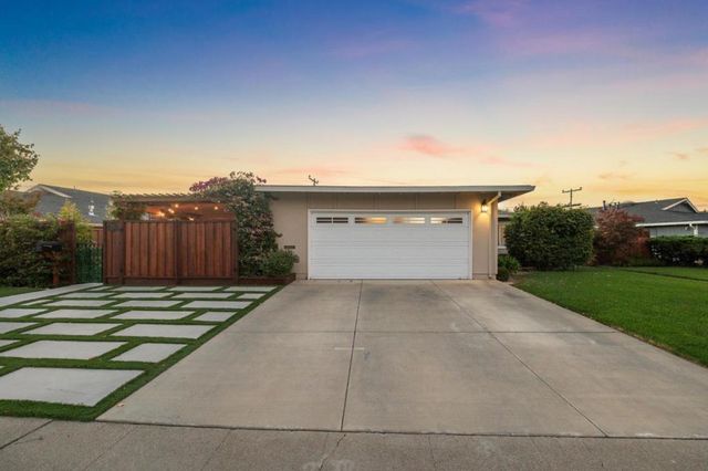 33423344 Los Prados Street, San Mateo, CA 94403