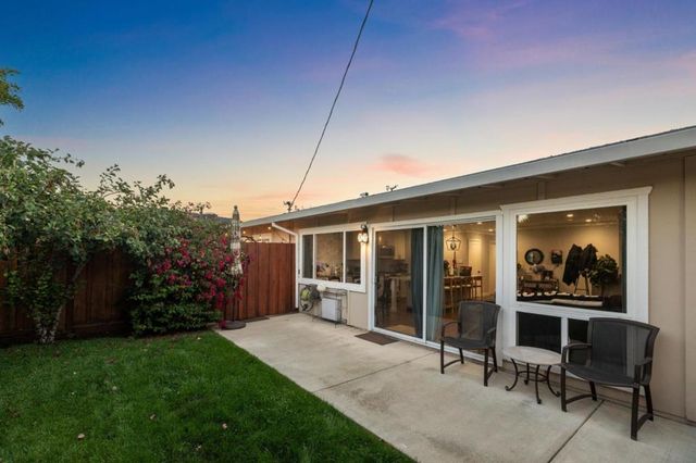 33423344 Los Prados Street, San Mateo, CA 94403