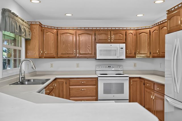 1050 Burnell Drive, Berea, KY 40403
