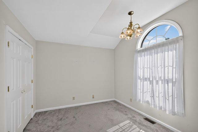 1050 Burnell Drive, Berea, KY 40403