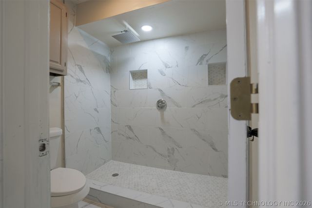 2604 W Broadway Street, Broken Arrow, OK 74012