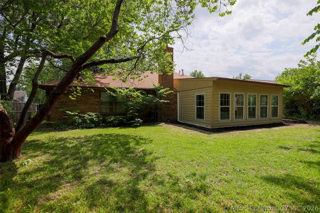 2604 W Broadway Street, Broken Arrow, OK 74012