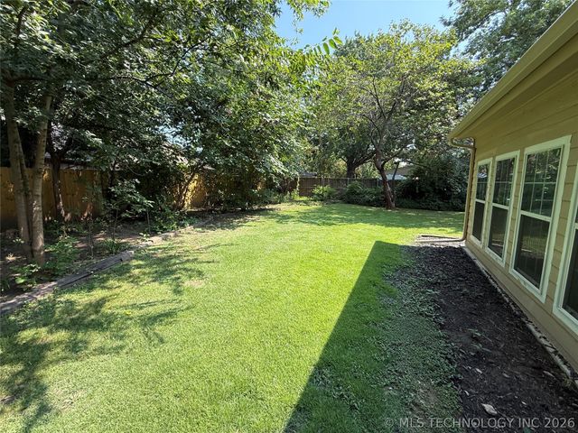 2604 W Broadway Street, Broken Arrow, OK 74012