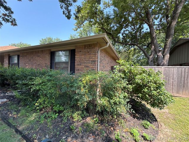 2604 W Broadway Street, Broken Arrow, OK 74012