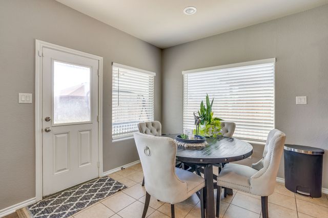 5124 Meadow Lane, Krum, TX 76249