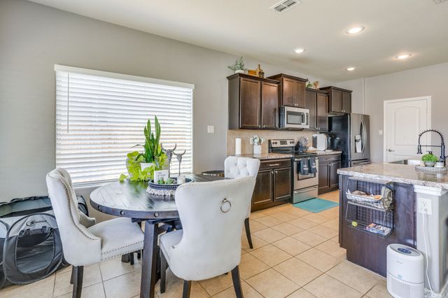5124 Meadow Lane, Krum, TX 76249