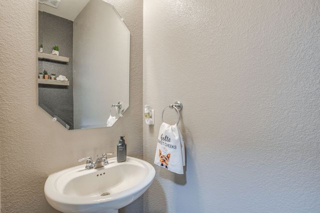 5124 Meadow Lane, Krum, TX 76249