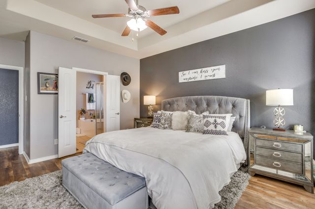 5124 Meadow Lane, Krum, TX 76249