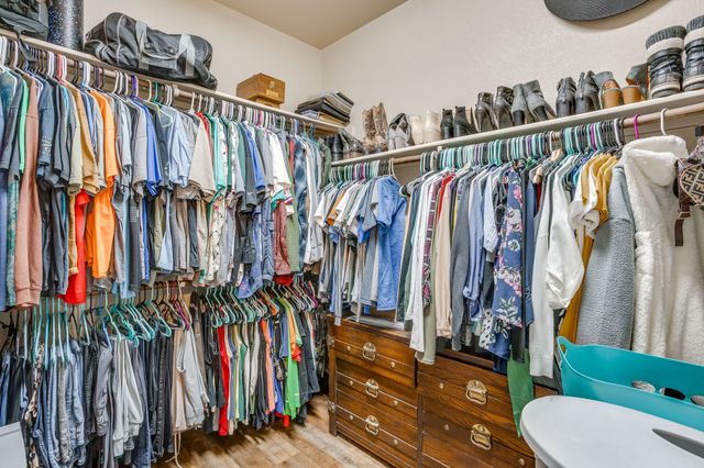 5124 Meadow Lane, Krum, TX 76249