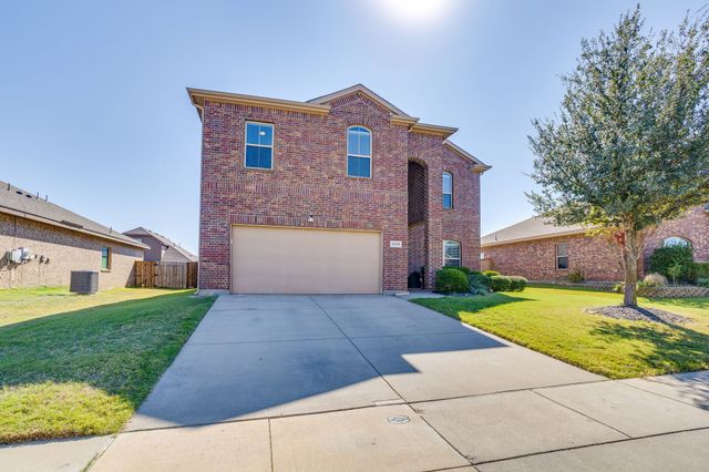 5124 Meadow Lane, Krum, TX 76249