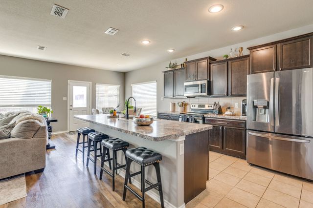 5124 Meadow Lane, Krum, TX 76249