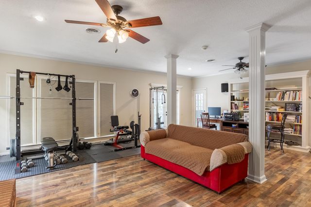 1953 Ridge Point Drive NW, Cleveland, TN 37311