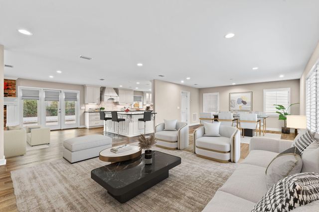 200 Hollis Avenue, Panama City, FL 32401