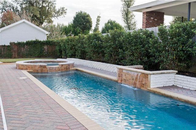 200 Hollis Avenue, Panama City, FL 32401