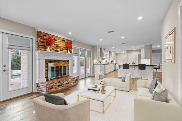 200 Hollis Avenue, Panama City, FL 32401