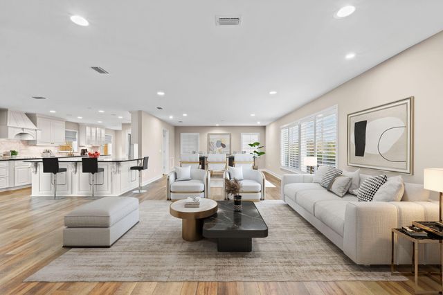 200 Hollis Avenue, Panama City, FL 32401