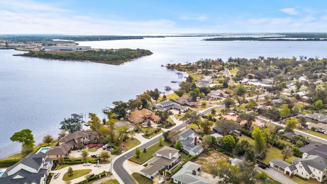 200 Hollis Avenue, Panama City, FL 32401