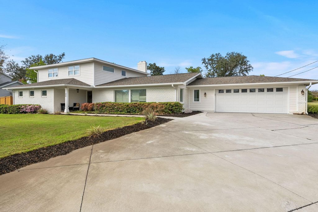 200 Hollis Avenue, Panama City, FL 32401