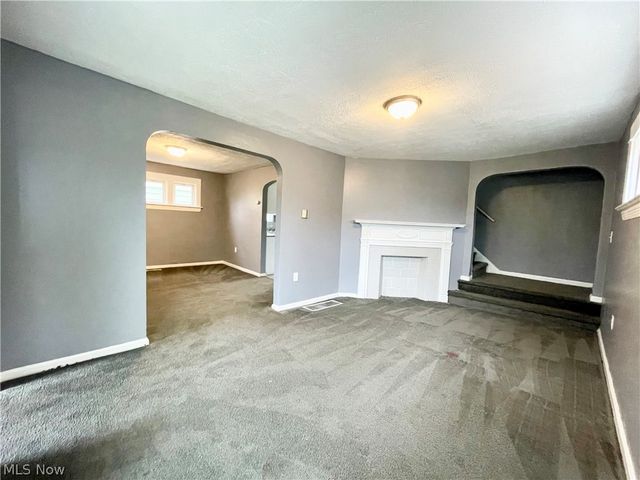 976 Rondel Road, Cleveland, OH 44110