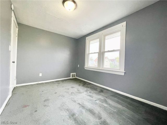 976 Rondel Road, Cleveland, OH 44110