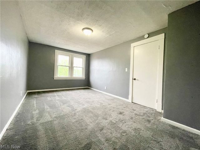 976 Rondel Road, Cleveland, OH 44110