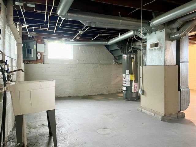 976 Rondel Road, Cleveland, OH 44110