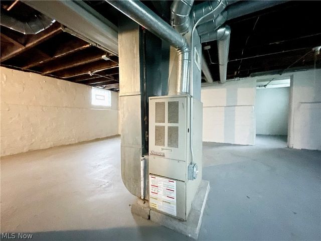 976 Rondel Road, Cleveland, OH 44110