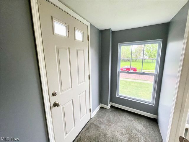 976 Rondel Road, Cleveland, OH 44110