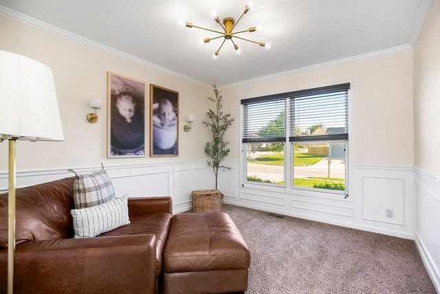 7530 N Skiles Court, Kansas City, MO 64158