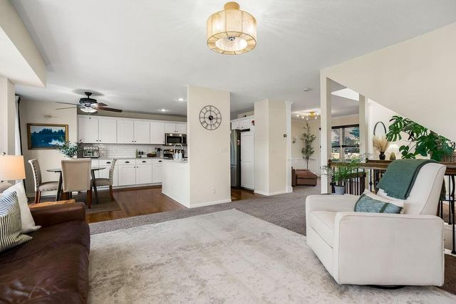 7530 N Skiles Court, Kansas City, MO 64158