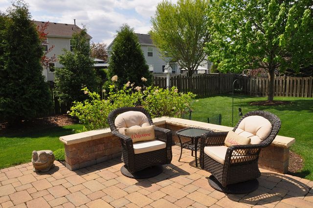 352 Andover Drive, Oswego, IL 60543