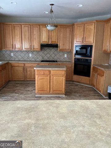 2294 Willow Shade Court, Loganville, GA 30052