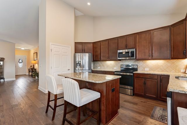 1326 Whispering Oaks Dr, Lebanon, TN 37090