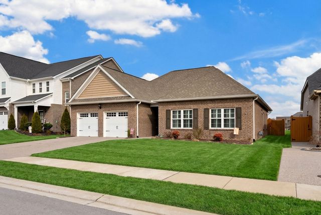 1326 Whispering Oaks Dr, Lebanon, TN 37090