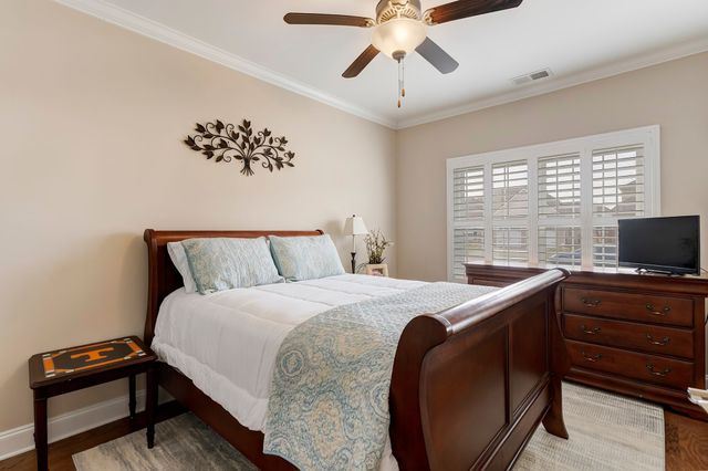 1326 Whispering Oaks Dr, Lebanon, TN 37090