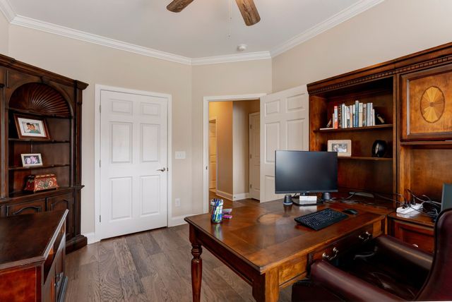 1326 Whispering Oaks Dr, Lebanon, TN 37090