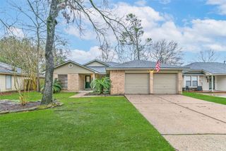 2827 Parkwood Manor Drive, Kingwood, TX 77339