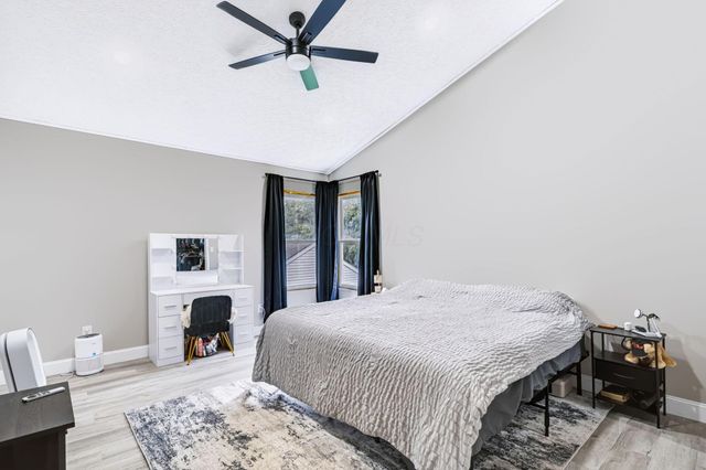1126 Lake Forest Drive, Hebron, OH 43025
