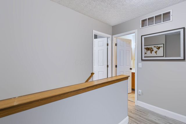 1126 Lake Forest Drive, Hebron, OH 43025