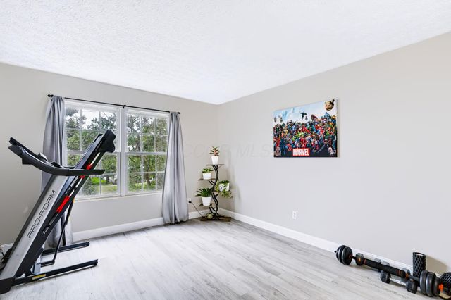 1126 Lake Forest Drive, Hebron, OH 43025