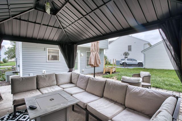 1126 Lake Forest Drive, Hebron, OH 43025