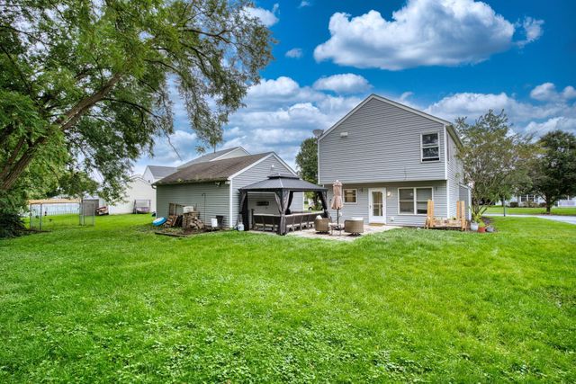 1126 Lake Forest Drive, Hebron, OH 43025