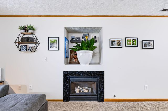 1126 Lake Forest Drive, Hebron, OH 43025