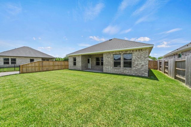 243 Magnolia Laurel Drive, Alvin, TX 77511