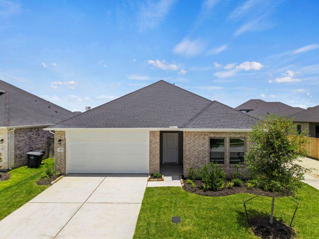 243 Magnolia Laurel Drive, Alvin, TX 77511