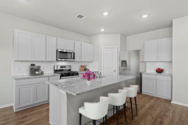 243 Magnolia Laurel Drive, Alvin, TX 77511