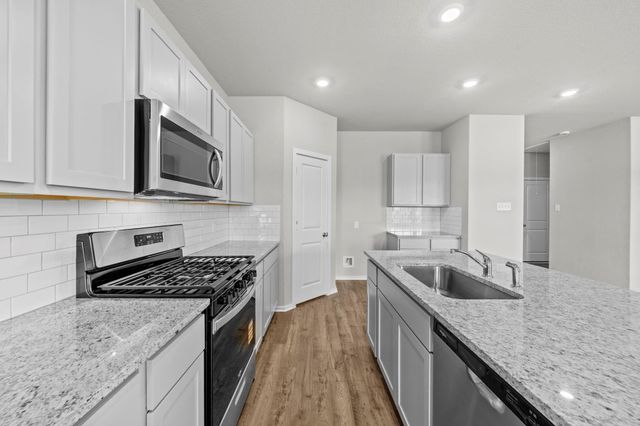 243 Magnolia Laurel Drive, Alvin, TX 77511