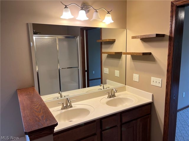 9338 Towpath Trail, Seville, OH 44273
